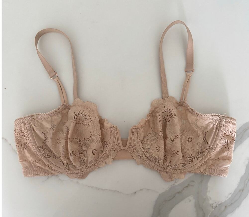 AERIE BALCONETTE LACE BRA SIZE 36C